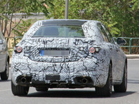 さらばV6!AMG Cクラス に初の「53」設定へ…直4ハイブリッドで400馬力オーバーか 画像