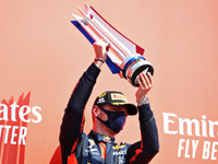 【F1 70周年記念GP】レッドブル・ホンダのフェルスタッペンが今季初優勝 画像