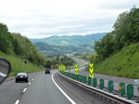 全国主要道路の交通量、対前年比7-8割…北海道でプラス　8月15-16日 画像