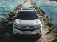【シトロエン C5エアクロスSUV まとめ】「魔法の絨毯」をSUVに装備…価格やエンジン比較、試乗記 画像