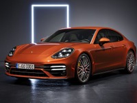 ポルシェ パナメーラ 改良新型、日本市場で予約受注開始…PHVとターボSを追加 画像