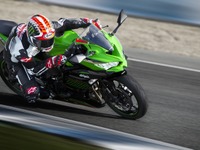 カワサキNinja ZX-25R ダンロップ・スポーツマックスGPR-300を採用 画像