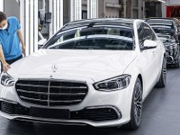 メルセデスベンツ Sクラス 新型、生産開始…新世代工場を開所 画像