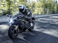 最高出力231psの公道トップモデル、カワサキ Ninja H2カーボン　9月15日より予約受注開始 画像