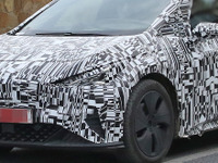 VW ID.3 の強化モデルがスペインから登場?「クプラ エルボーンEV」開発車両をスクープ 画像
