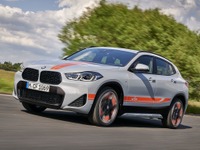 BMW X2 に新たな「M」、スポーティな「Mメッシュエディション」…11月欧州発売へ 画像