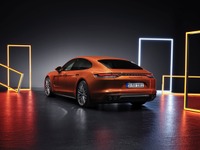 9月の新車販売に異変…ポルシェとランボルギーニが過去最高を更新［新聞ウォッチ］ 画像