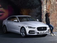 ジャガー XE、48Vマイルドハイブリッド採用…2021年型を欧州発表 画像