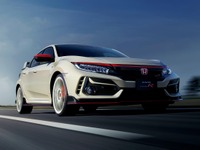 【ホンダ シビックタイプR 改良新型】カーボン製フードエアインテークなど発売 ホンダアクセス 画像