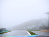 【F1 アイフェルGP】悪天候で1周も走行できずに初日が終了 画像