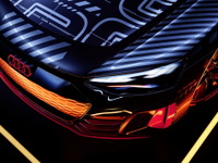 アウディの新型EVスポーツカー、『e-tron GT』…プロトタイプの写真 画像