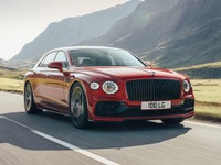 ベントレー フライングスパー 新型に「V8」、550馬力ツインターボ搭載…欧州発表 画像