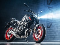 ヤマハ MT-07 改良新型、欧州向け発売…EU5適合CP2エンジン搭載、日本導入は来春以降 画像