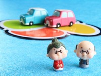 70歳以上の高齢ドライバー、4割が「運転に不安がある」と回答　定額カルモくん調べ 画像