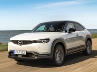 マツダ初のEV、『MX-30』が方針転換…国内も一般向けに販売へ［新聞ウォッチ］ 画像