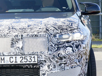 最大で509馬力!BMW X4M 改良新型、ノーズデザイン刷新で2021年登場へ 画像