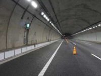 道路トンネル内の火災を自動通報---技術を公募　国交省 画像