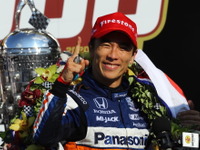 インディ500を2回制覇した佐藤琢磨の軌跡をまとめた動画をGlicoが公開! 画像