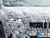 BMW 2シリーズ アクティブツアラー、次期型でクロスオーバー風に?最新プロトタイプ 画像