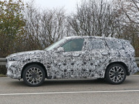BMW最小SUV『X1』、次期型PHEVを初スクープ 画像