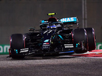 【F1 アブダビGP】フリー走行2回目はメルセデスがワンツー…レッドブル・ホンダは3-4番手 画像