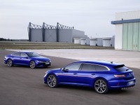 VW アルテオン に最強「R」、320馬力ターボ搭載…予約受注を欧州で開始 画像