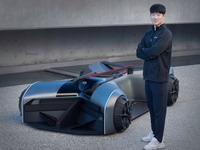 2050年の日産 GT-R、学生の卒業制作がフルサイズに…単なる自動運転EVではない 画像
