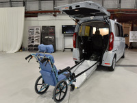 【ホンダ N-BOX 改良新型】車いす仕様車はシート格納方法と日常での実用性がポイント 画像