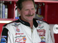 アーンハート選手の死から1年、NASCARの安全基準は? 画像