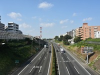 事故・渋滞情報を音声でプッシュ通知、NEXCO中日本が情報通信アプリ開発 画像