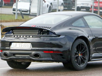 ポルシェ『911サファリ』市販化の可能性は!? 最新プロタイプをスクープ 画像