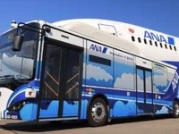 自動運転の大型電気バス、羽田空港で試験運用へ　ANA 画像