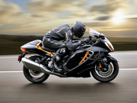 【スズキ ハヤブサ 新型】13年ぶりのフルモデルチェンジ---エッジの効いたスタイリングに刷新 画像