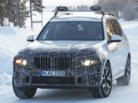 BMW X7 改良新型に水素レンジエクステンダーも!? 湾曲ダッシュボード採用なるか 画像