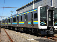 JR千葉エリアの新型車 E131系、進化と継承…新旧電車が混在するローカル線 画像