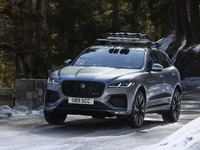 ジャガー F-PACE、内外装刷新の改良新型を日本導入…価格は720万円より 画像