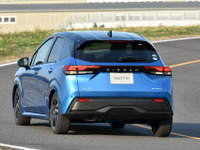 日産 ノート 新型に派生車…3ナンバーの上級仕様か? 画像