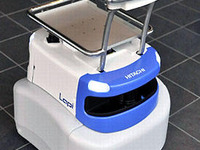 日立、次世代物流支援ロボットを開発 画像