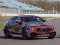 メルセデスAMG GT 4ドアクーペに「Eパフォーマンス」、F1譲りの電動化技術搭載へ…プロトタイプの写真 画像
