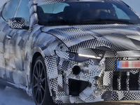 「革新的サスペンション」を持つフェラーリ初のSUV、V12エンジン搭載はあるか!? 画像