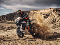 KTMジャパン、新型1290スーパーアドベンチャーシリーズを5月より発売 画像