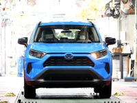 米トヨタ・ケンタッキー工場、生産1300万台… RAV4ハイブリッド がラインオフ 画像