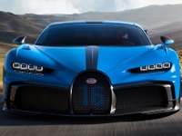 ブガッティ『シロン』、新たな派生モデルが登場…2021年内に 画像