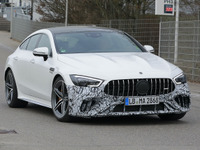 これがラストモデルの可能性も? メルセデスAMG GT 4ドア改良新型、最終デザイン露出 画像