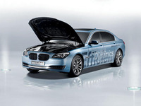 【パリモーターショー08】BMW 7シリーズ 新型にハイブリッドコンセプト出現 画像
