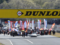 SUPER GT 開幕戦の岡山、歓声なしでも大きな拍手で応援！ 画像