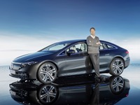 【メルセデスベンツ EQS】新型EV発表、Sクラス に相当…航続は770km 画像