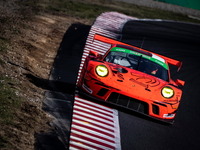 【スーパー耐久 第2戦】ラスト9分のバトルの末、16号車ポルシェ911GT3Rが今季初優勝をマーク 画像