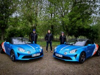 アルピーヌ、F1ドライバーに専用車を提供…A110S にF1イメージのカラーリング 画像