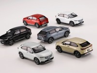 【ホンダ ヴェゼル 新型】1/43スケールミニカーが早くも登場…予約受付開始 画像